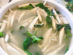 -飞虎过桥米线(翠湖店)