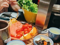 -明洞阿姨·韩式酱蟹烤肉·创意料理(三元桥店)