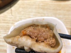 蟹黄汤包-鸡鸣汤包(复地活力广场店)