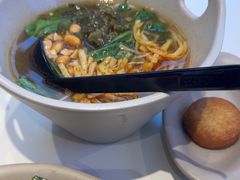 -桂在香知桂林米粉(南岗松雷店)