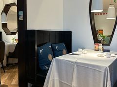 -毛家饭店·30年融合新湘菜(汉峪金谷店)