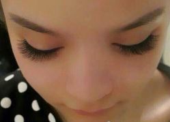 客户美睫秀-爱美睫美甲会馆