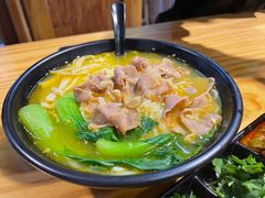 -勺子米线·云南传统小吃市集(四方街店)