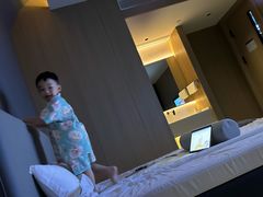 -涨巢·潮玩水疗局