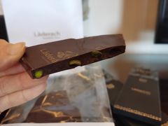 黑巧开心果-Laderach 莱德拉(上海环贸iapm店)