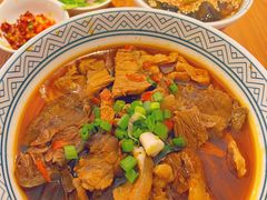 招牌大片牛肉粉-粉吖吖·邵阳米粉(体育西路店)