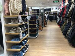 -优衣库(哈尔滨中央大街店)