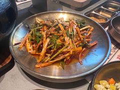 -草家酱蟹炭火烤肉店(珲春南路一店)