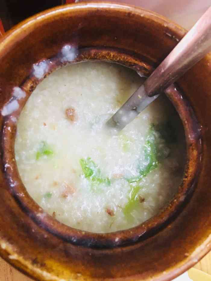 光头佬咸骨粥店(广州商学院店)-"光头佬的咸骨粥,吃起来有一种忧伤的