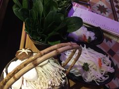 -左庭右院鲜牛肉火锅(新梅广场店)