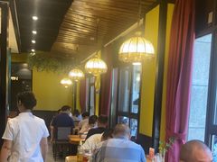 -黄泥岗·地道湖北菜(奥特莱斯店)