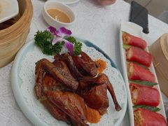 脆皮红烧乳鸽-老廣新意-全天茶点(宝能店)