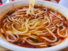 -巍山火巴肉饵丝(大理古城店)