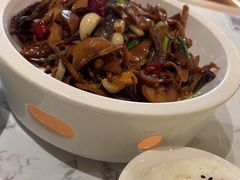 -关东小磨东北菜(漕河泾印象城店)