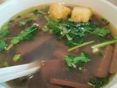 -佬钱湾仔(衣裳街店)
