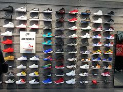 -ABC MART(心斎橋店)