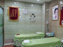 -苗医生专业祛痘·皮肤管理