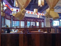 -先启半步颠小酒馆(白麓里店)