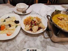 -小菜园新徽菜(宜兴八佰伴店)