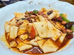 -老钟家烤羊排·敦伊阁清真餐厅胡羊焖饼
