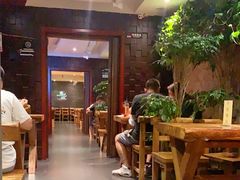大堂-万记麻辣烫国展总店