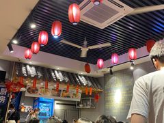 -爆炸头阿姨小四川正宗川味小吃(无任何分店)
