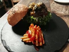 -HIGH FIVE哈福手工汉堡(桂林路店)