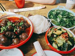 -老闵田螺馆·南昌特色小炒(梦时代店)