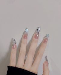 -桃色美甲沙龙