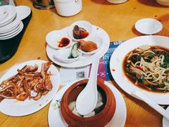 -建新园过桥米线(云纺店)