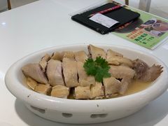 隔水蒸鸡-至潮餐厅精致粤菜·活鲈鱼·走地鸡(珠江新城店)