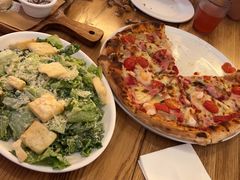 -城市大道红炉披萨烘焙坊