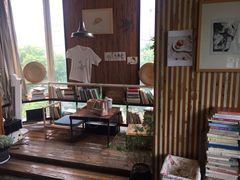 露天位-仙峰天然面包(迎宾路店)