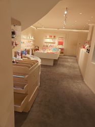 点击看大图 -SALON DE VANHADA