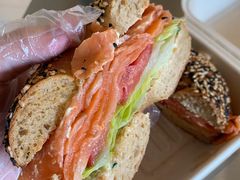 Smoked&nbsp;&nbsp;Salmon-HOLY BAGEL(苏河店)