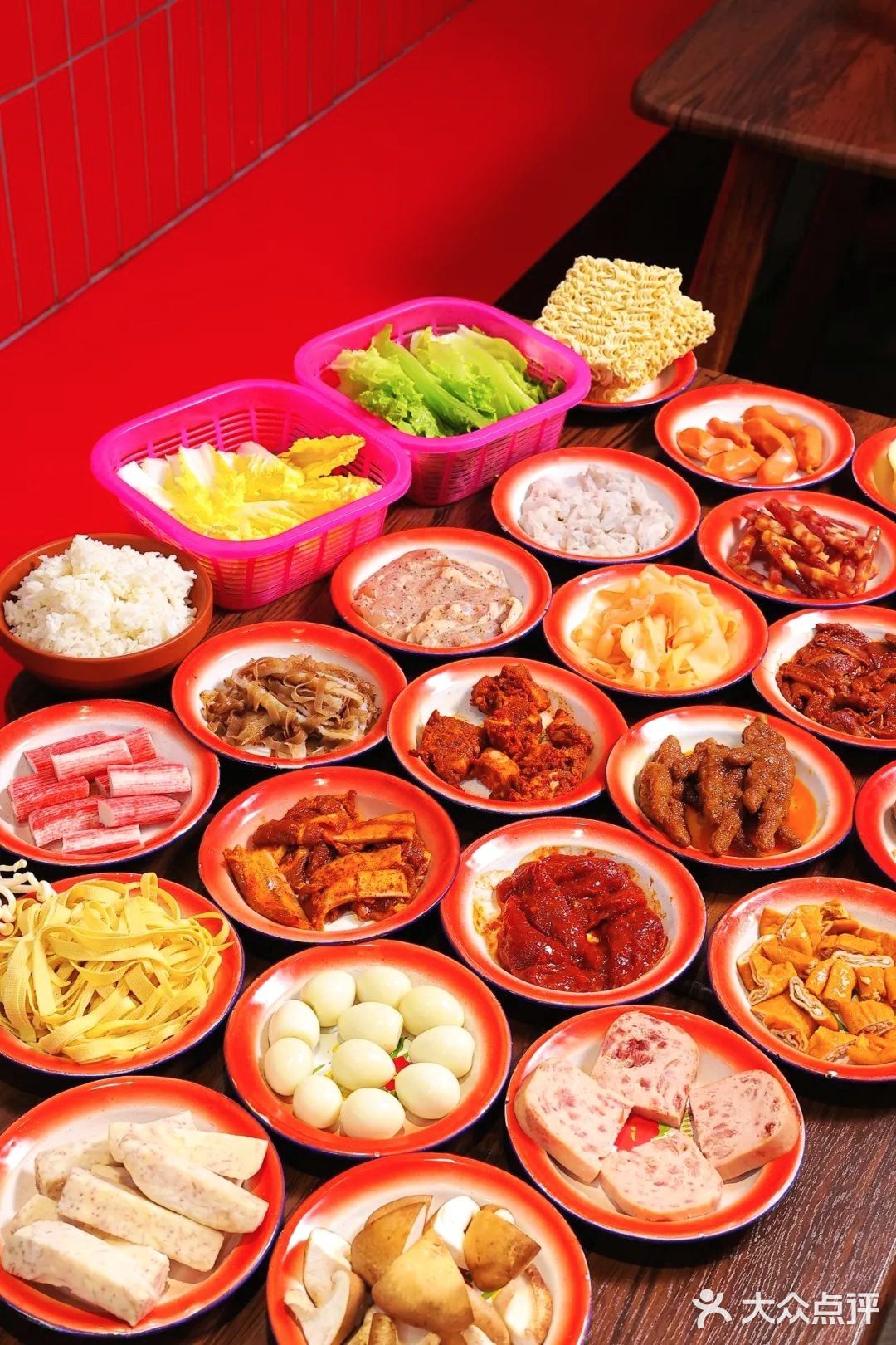 一盘装尽老成都。平价量多、川味地道~