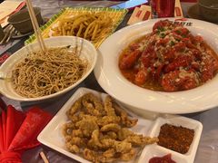 -肥肥虾庄·金牌油焖大虾(汉口城市广场店)