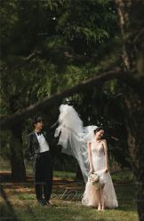 -易摄影婚纱摄影工作室