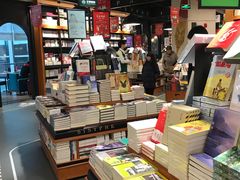 -西西弗书店&矢量咖啡(凯德晶萃广场店)