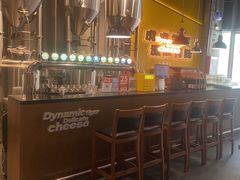 -HUZI虎滋精酿餐吧(京西大悦城店)