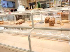 -好利来(曲江龙湖店)