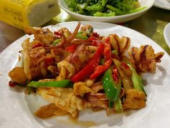 葱爆鱿鱼-霞涌市场海鲜摆卖区