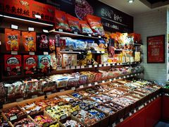 -来伊份(星湖街店)