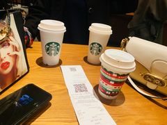 -星巴克(西安曲江银泰店)