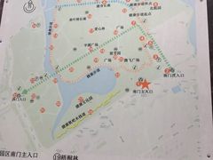 -万绿园