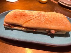 牛肉蘑菇松露油三明治-BOCATA 西班牙餐厅(三里屯店)