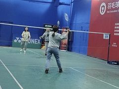 -尤尼克斯羽毛球主题馆