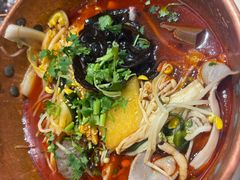 -成都你六姐·牛肉冒菜·麻辣香锅(长泰广场店)