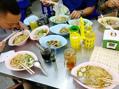 -榮泰米粉湯(Left Shop)