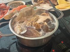 -梅园国际大酒店·自助餐厅(光明港店)